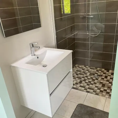 Séjour chez l'habitant Moderne 24h Du Mans 10 Min Du Circuit Sdb Privative *